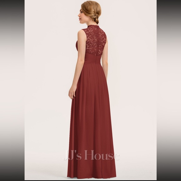 JJ’s House Bridesmaid high neck lace and chiffon dress - Picture 3 of 5